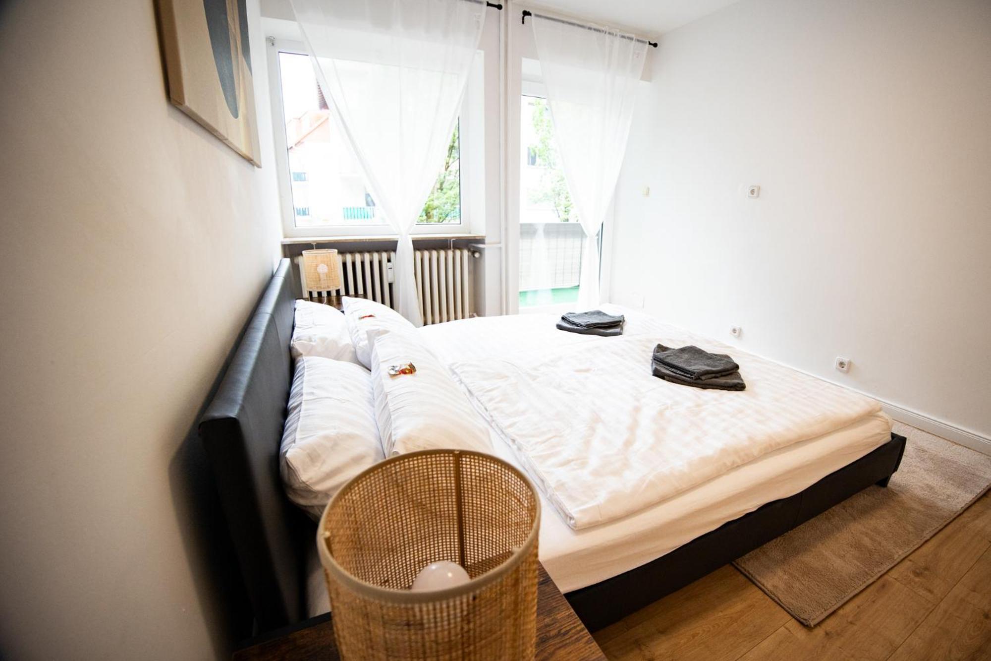 Me Living Bad Pyrmont Innenstadt 10 Meter Balkon Экстерьер фото