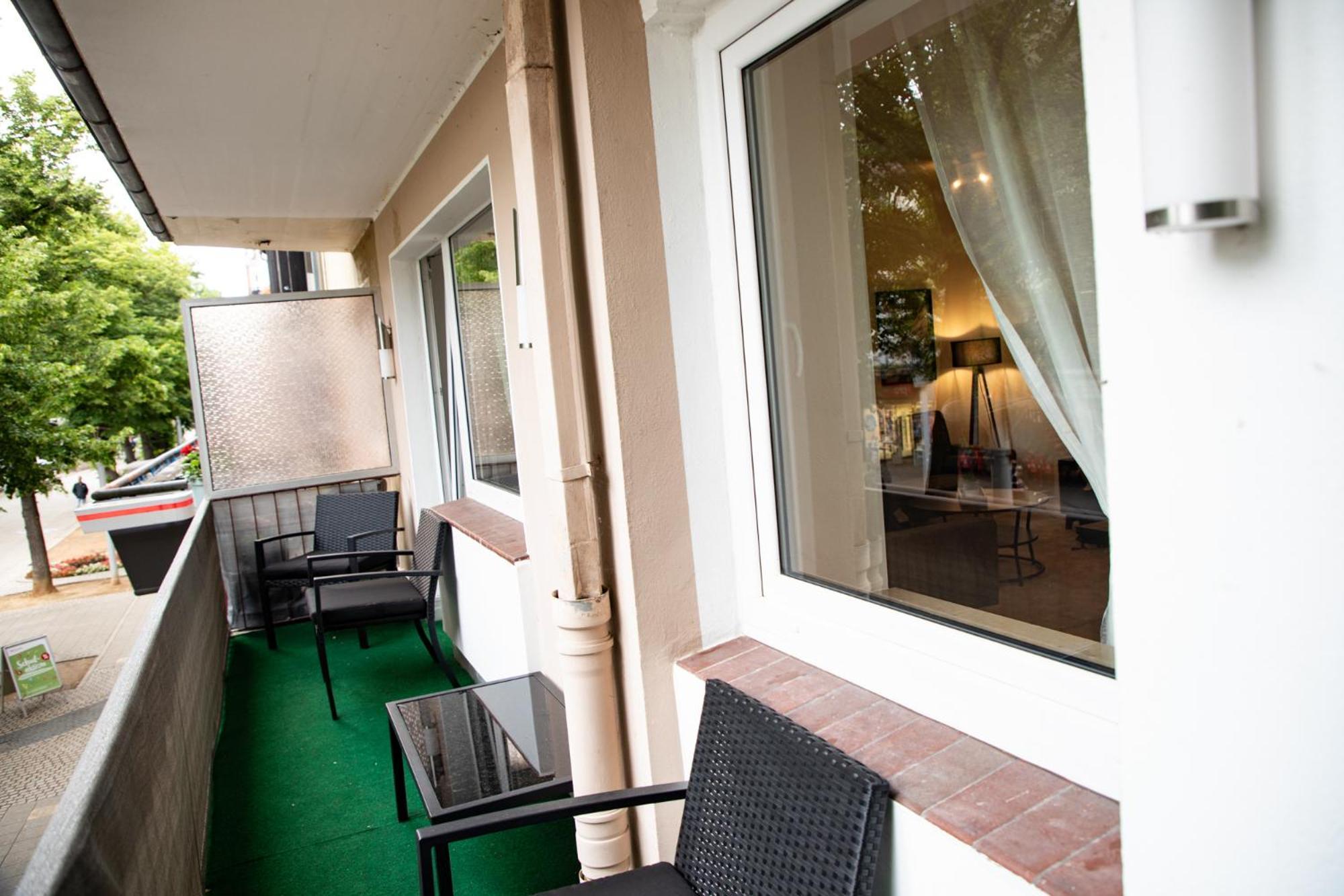 Me Living Bad Pyrmont Innenstadt 10 Meter Balkon Экстерьер фото